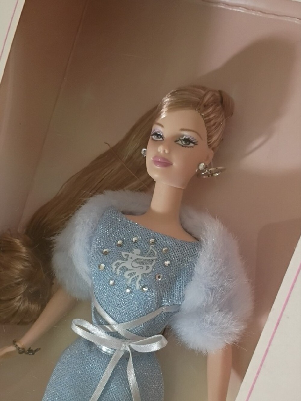 Sagittarius Barbie - Picture 2 of 6